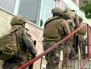 İzmir’de Terör Örgütlerine Operasyon: 15 Şüpheli Gözaltına Alındı