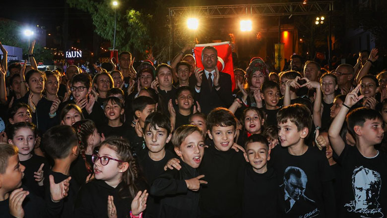 İzmir Buca Cumhuriyet