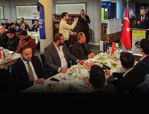 Siyasette dün dündür, bugün bugündür. Eleştiriler Havada mı Kaldı? AK Parti, CHP ve MHP aynı masada
