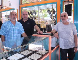 Buca Göksu da kuyumcu soygunu